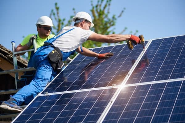 L’installation de panneaux solaires est-elle rentable en 2022 ?